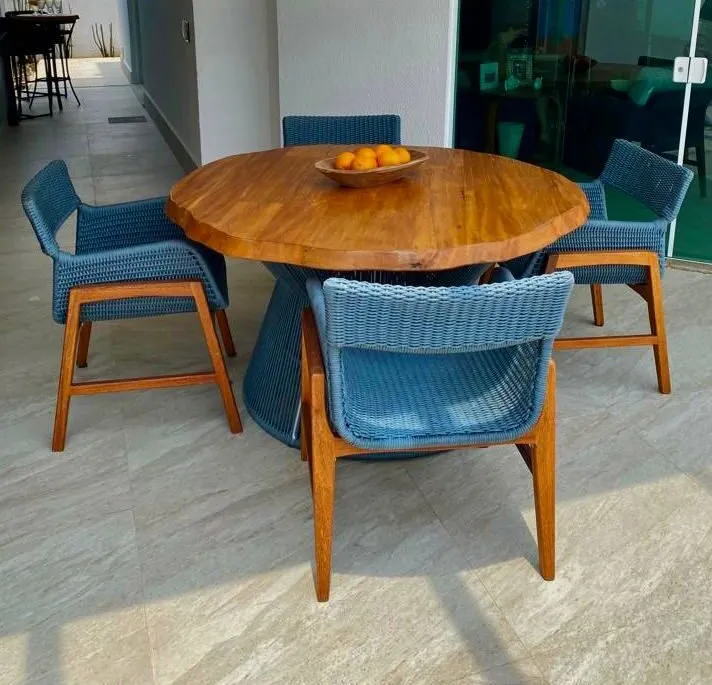Conjunto de Mesa de Jantar Grécia e Cadeiras Rúbia